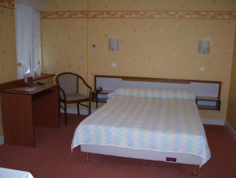 Hotel De L'Agriculture Десіз Номер фото