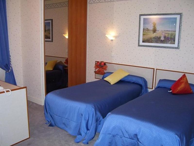 Hotel De L'Agriculture Десіз Номер фото