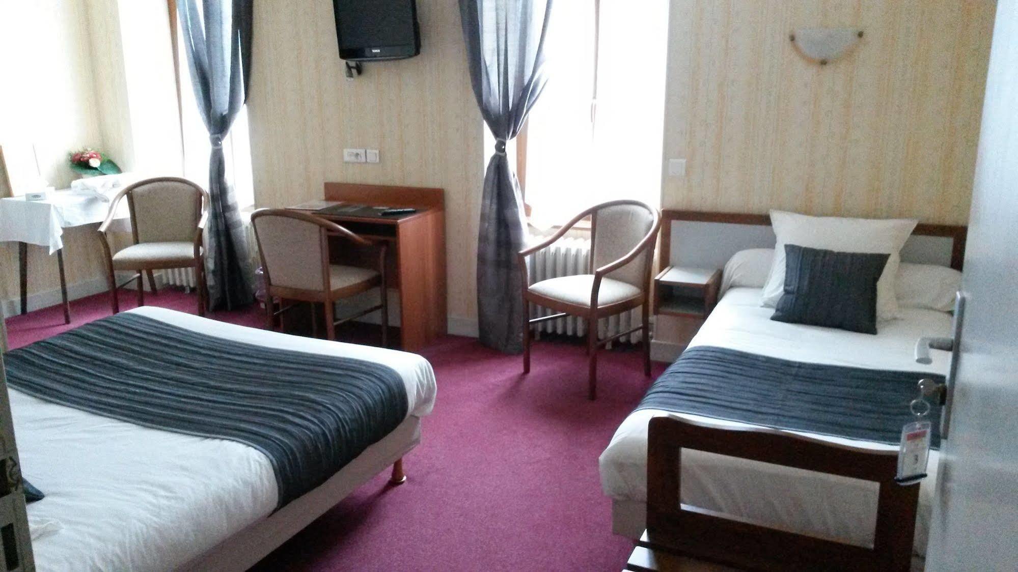 Hotel De L'Agriculture Десіз Екстер'єр фото